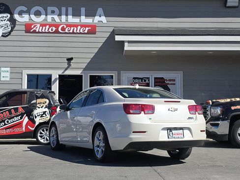 Used 2014 Chevrolet Malibu LT image 3