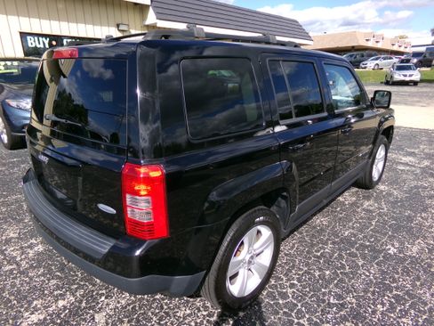 Used 2014 Jeep Patriot Latitude image 5