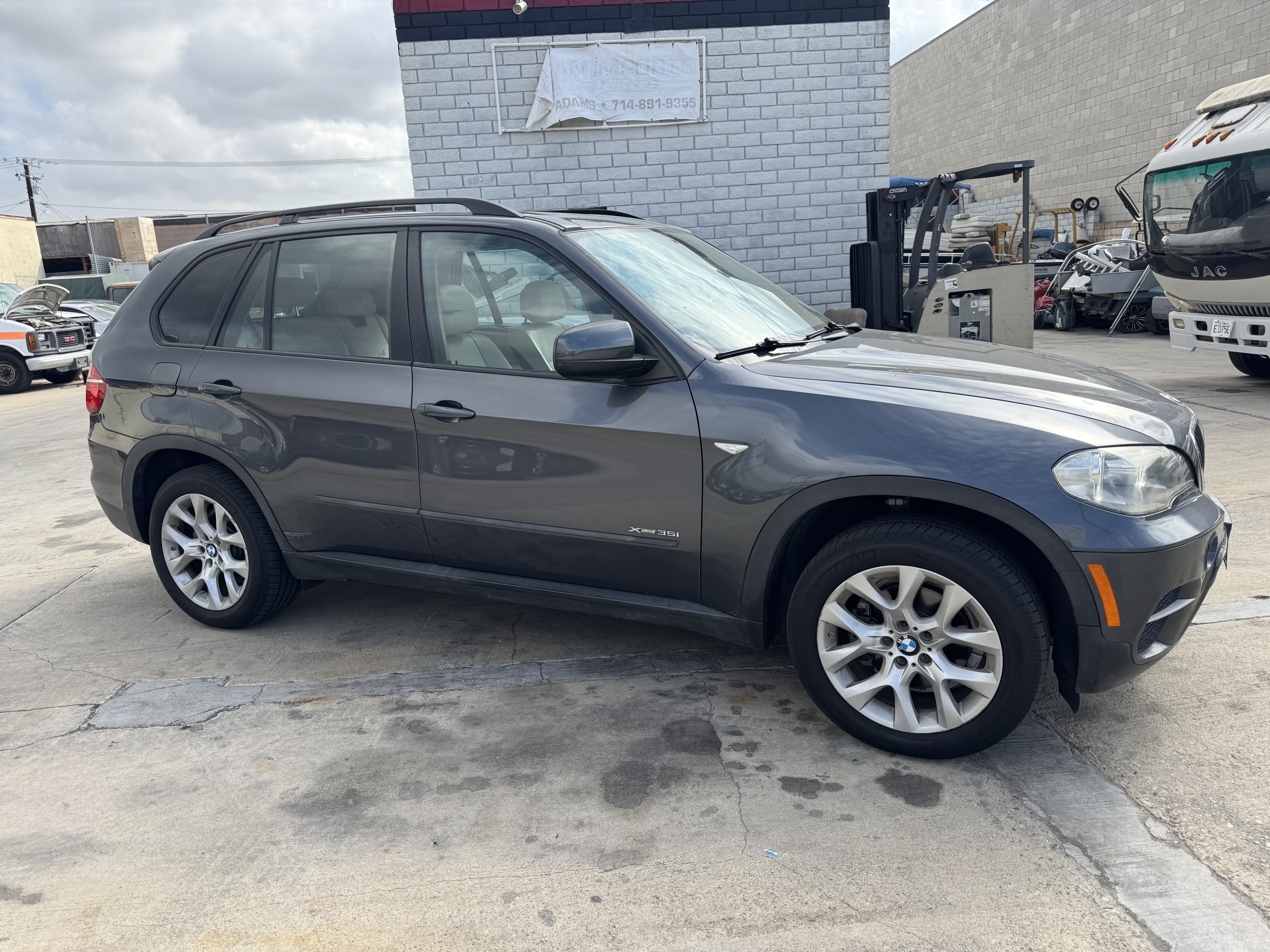 Used 2013 BMW X5 xDrive35i AWD/4WD image 1