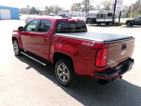 Used 2019 Chevrolet Colorado Z71 image 16