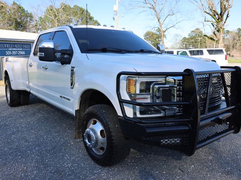 Used 2022 Ford F350 King Ranch image 5