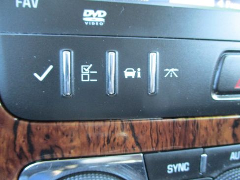 Used 2013 Chevrolet Traverse LT image 43