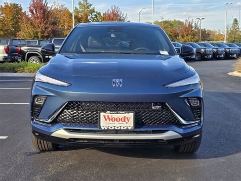 New 2026 Buick Envista Sport Touring image 3