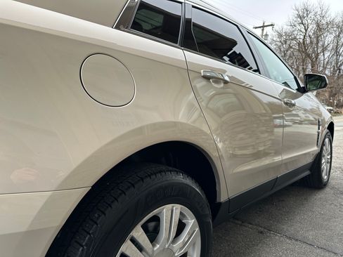 Used 2011 Cadillac SRX Luxury image 6