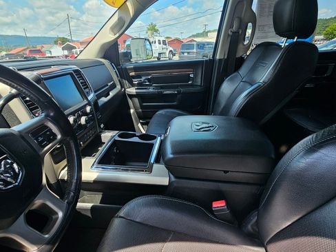 Used 2014 RAM 2500 4x4 Crew Cab Laramie image 4