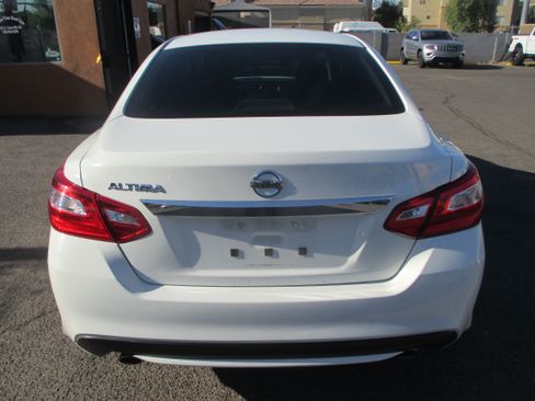 Used 2017 Nissan Altima 2.5 S Sedan 4D FWD image 10