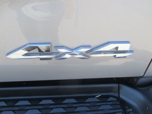 Used 2019 RAM 2500 4x4 Crew Cab Tradesman image 15