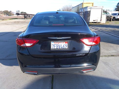 Used 2015 Chrysler 200 S image 6