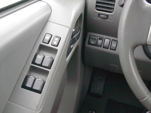 Used 2021 Nissan Frontier SV image 19