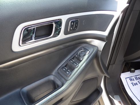 Used 2014 Ford Explorer 4WD Sport image 5