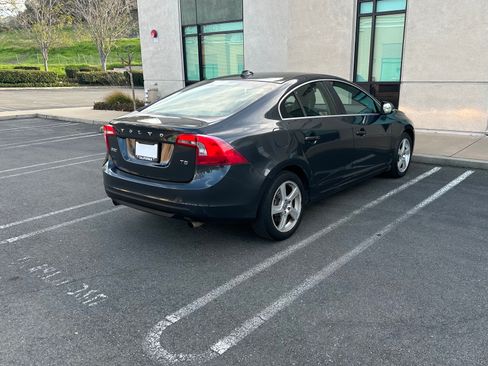 Used 2012 Volvo S60 T5 image 6