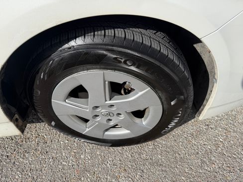 Used 2010 Toyota Prius Four image 8