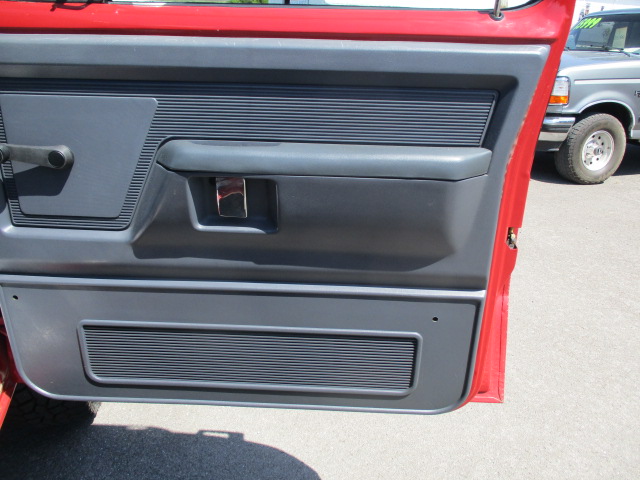 Used 1991 Dodge D/W Truck 150 AWD/4WD image 19