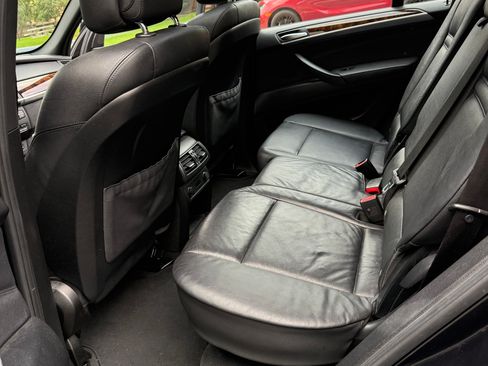 Used 2011 BMW X5 xDrive50i image 15