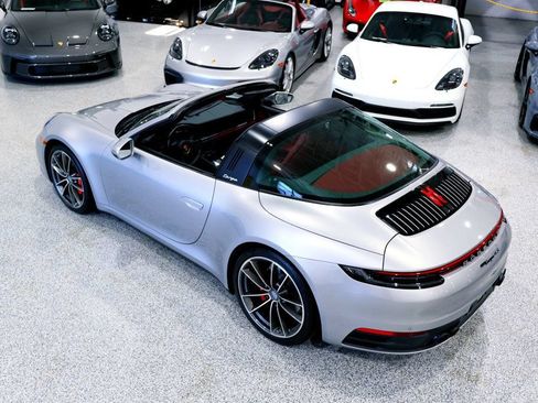 Used 2021 Porsche 911 Targa 4S AWD/4WD image 15