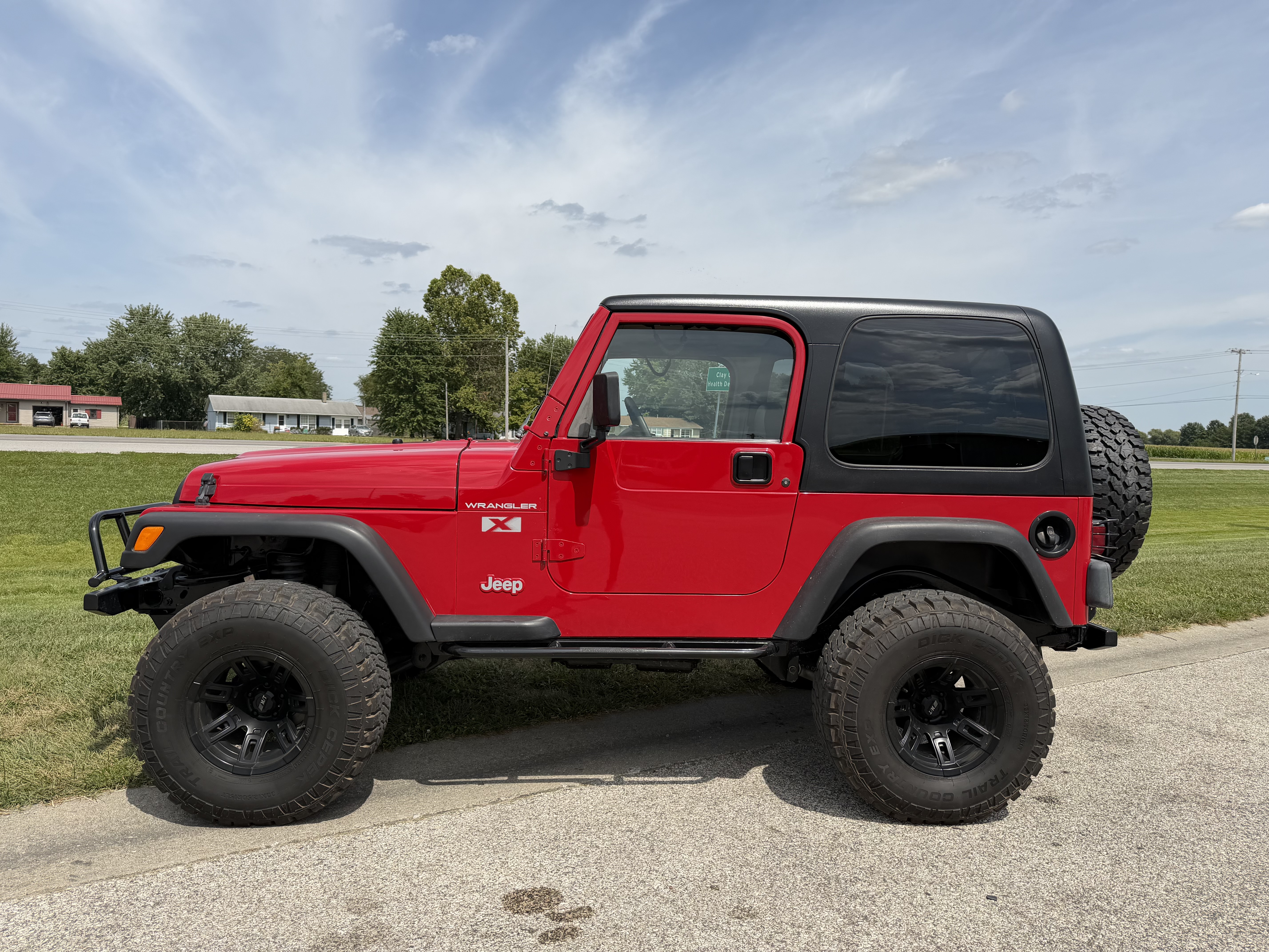 Used 2002 Jeep Wrangler 4WD X image 2