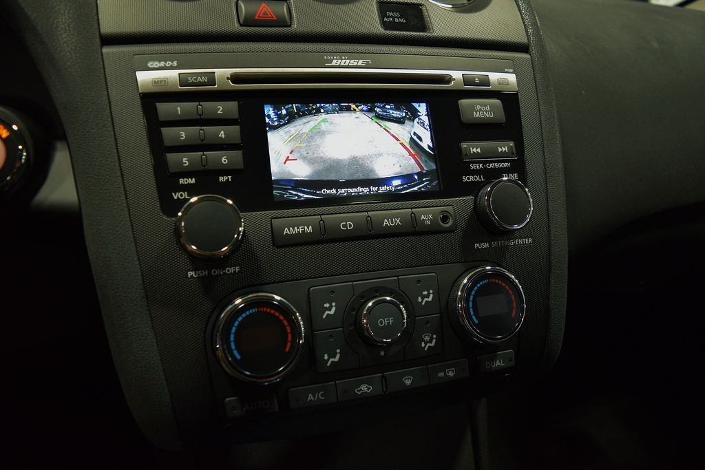 Used 2011 Nissan Altima 2.5 S Coupe FWD image 27
