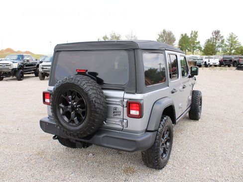 Used 2021 Jeep Wrangler Unlimited Willys image 11