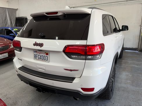 Used 2018 Jeep Grand Cherokee 4WD Trailhawk image 4
