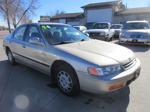 Used 1994 Honda Accord LX image 2