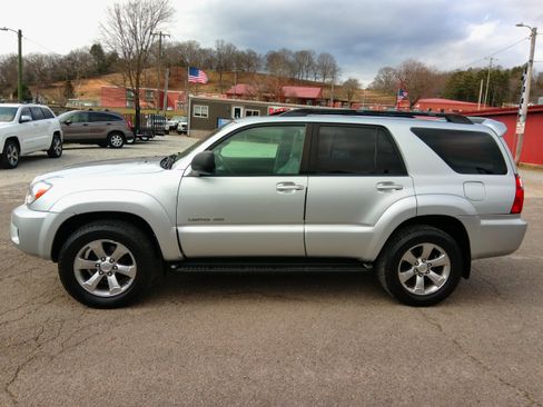 Used 2007 Toyota 4Runner Limited image 9