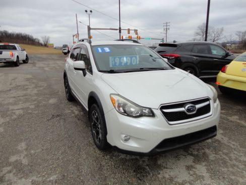 Used 2013 Subaru XV Crosstrek 2.0i Premium image 1