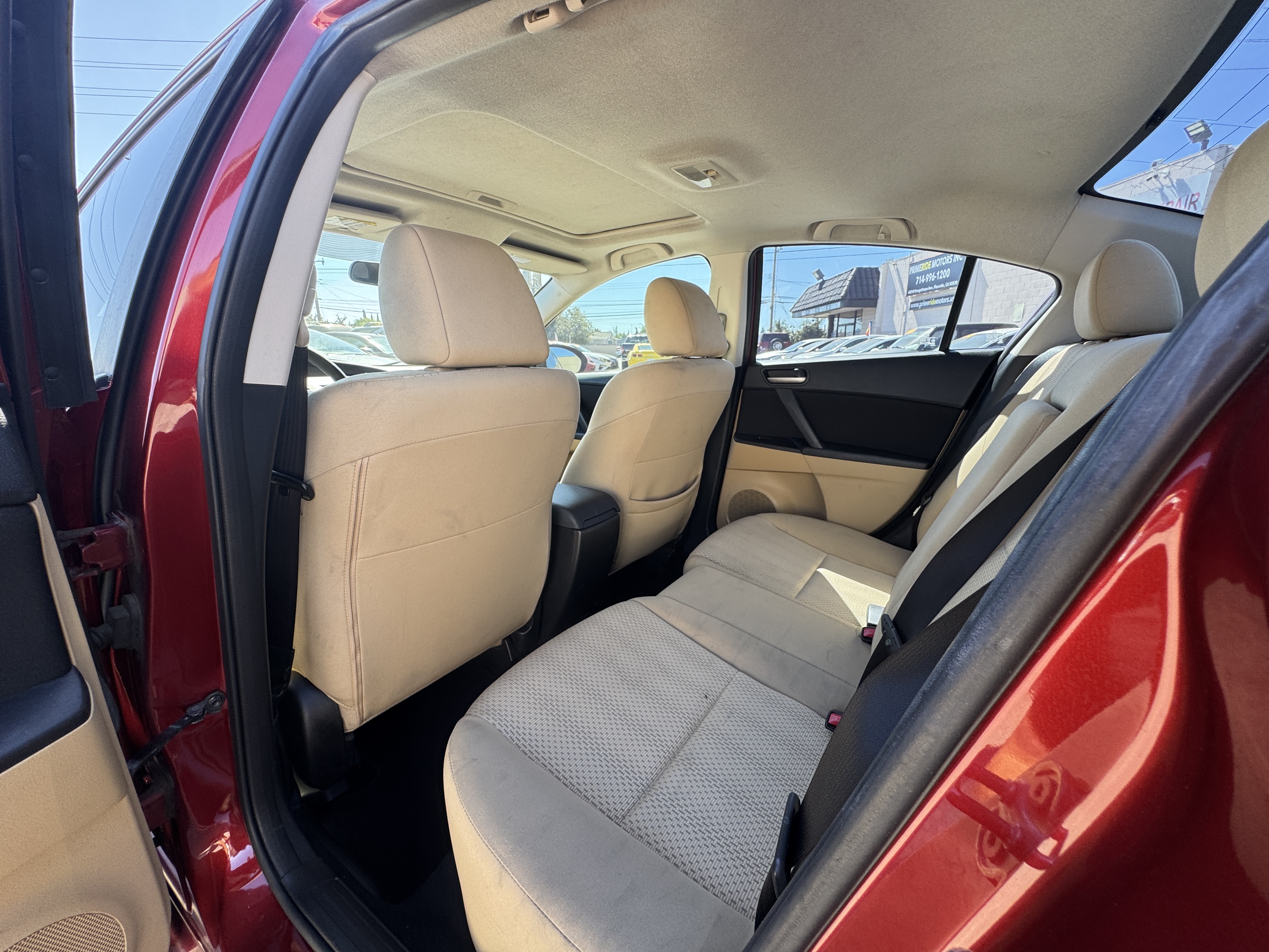 Used 2010 MAZDA MAZDA3 i Touring Sedan FWD image 19