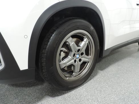Used 2023 BMW X1 xDrive28i image 15