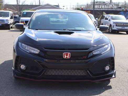 Used 2019 Honda Civic Type R Touring image 3