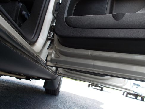 Used 2015 GMC Acadia SLE image 20