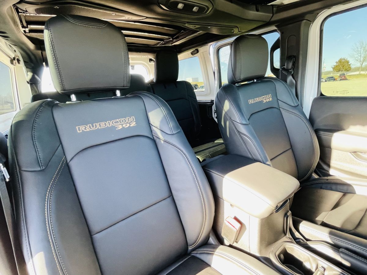 Used 2025 Jeep Wrangler Rubicon 392 AWD/4WD image 19