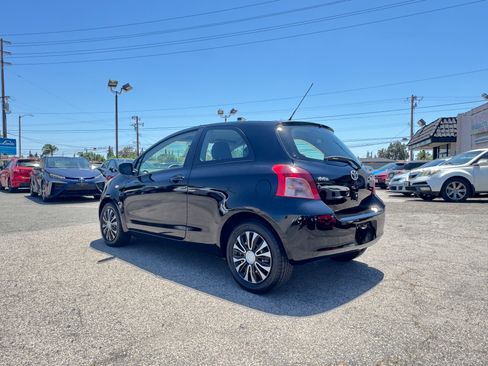 Used 2008 Toyota Yaris 2-Door Hatchback FWD image 5