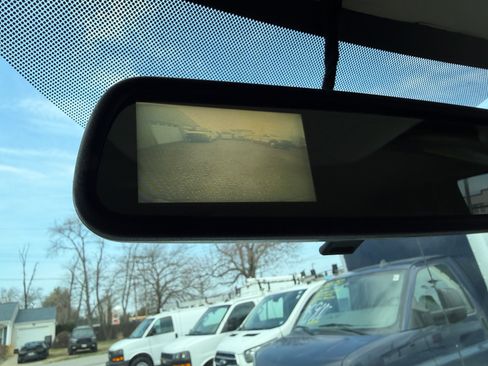 Used 2018 Chevrolet Express 2500 image 12