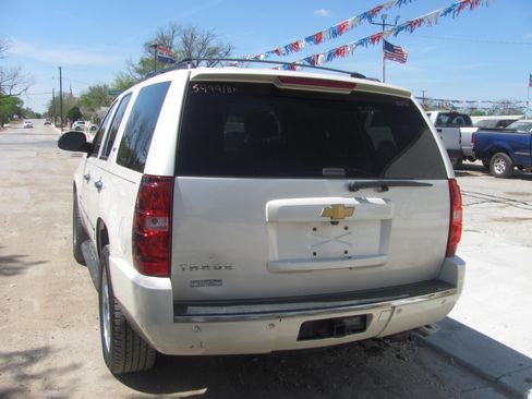 Used 2014 Chevrolet Tahoe LTZ image 3