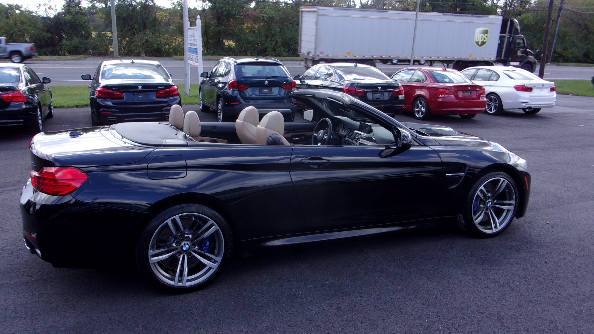 Used 2015 BMW M4 Convertible RWD image 13