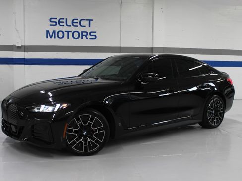 Used 2025 BMW i4 eDrive40 RWD image 1