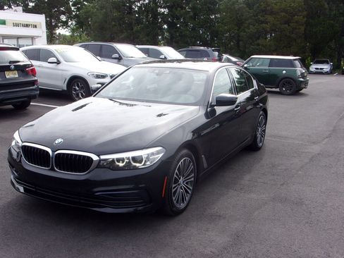 Used 2019 BMW 530i xDrive UNAVAIL AWD/4WD image 17