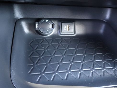 Used 2023 Toyota RAV4 LE image 27