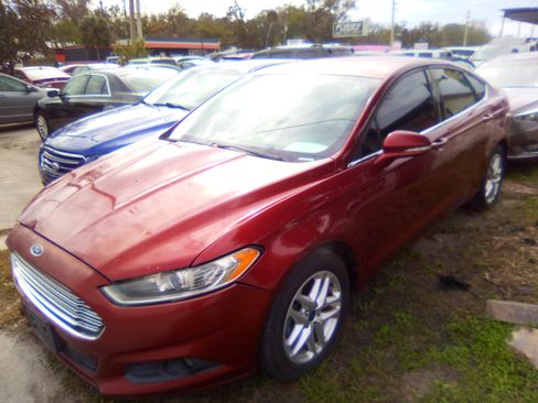 Used 2014 Ford Fusion SE image 1