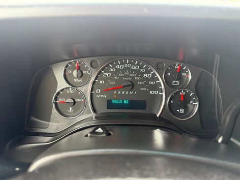 Used 2020 GMC Savana 2500 UNAVAIL RWD image 13