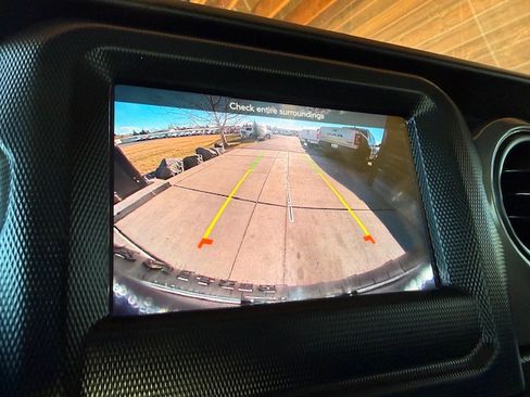 Used 2022 Jeep Wrangler Unlimited Willys image 12