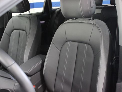 Used 2025 Audi Q4 e-tron Premium RWD image 34