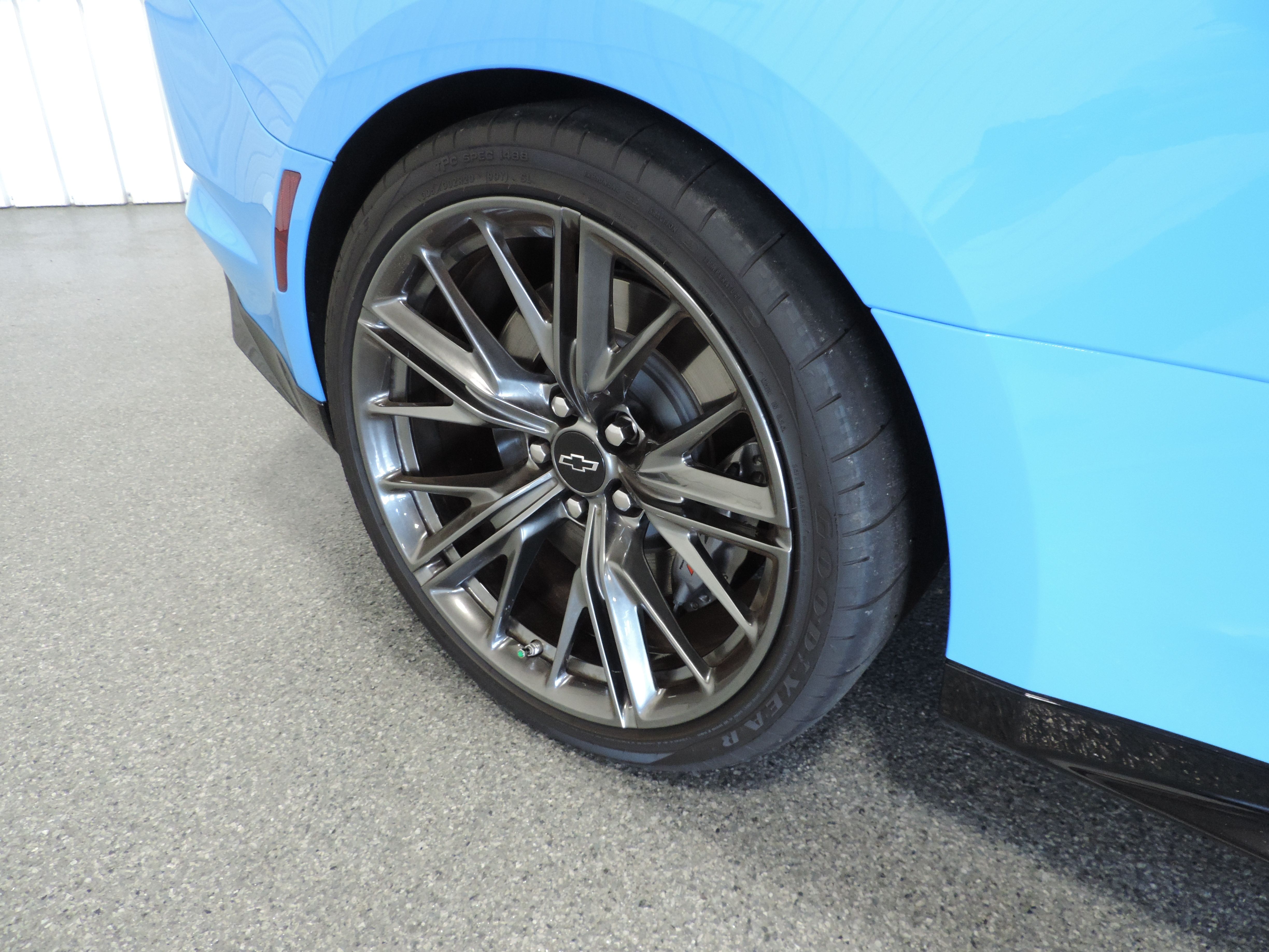 Used 2022 Chevrolet Camaro ZL1 Convertible RWD image 14