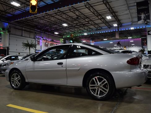 Used 2003 Chevrolet Cavalier image 12