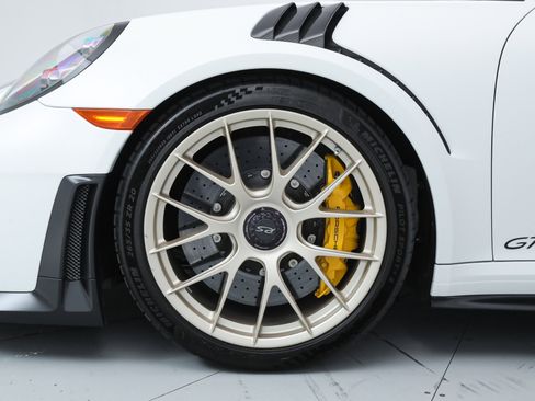 Used 2018 Porsche 911 GT2 RS image 7