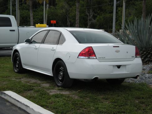 Used 2014 Chevrolet Impala Police FWD image 3
