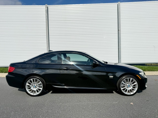 Used 2011 BMW 328i xDrive Coupe AWD/4WD image 7