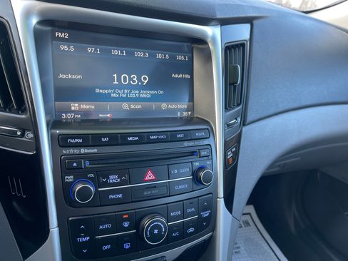 Used 2014 Hyundai Sonata Limited image 13