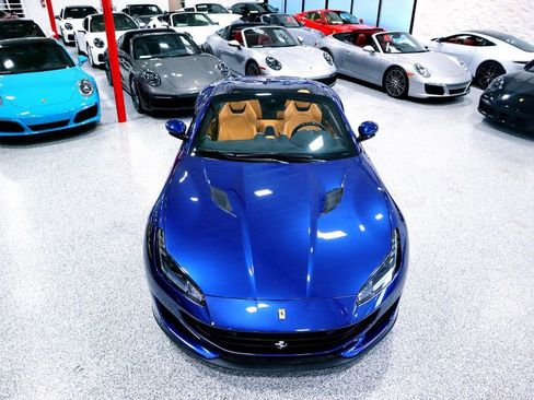 Used 2020 Ferrari Portofino image 14