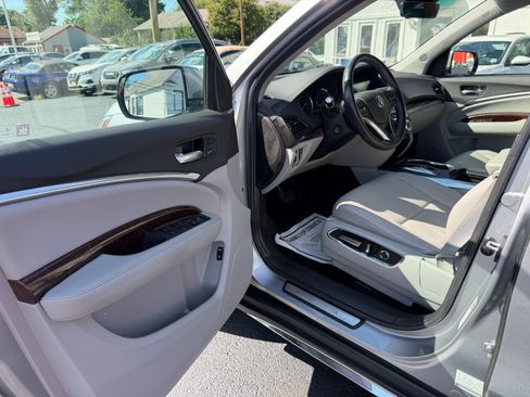 Used 2020 Acura MDX SH-AWD image 2